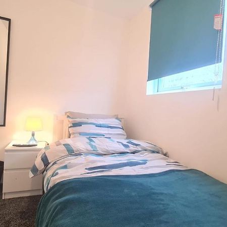 Cosy Single Room In Manor Park Londres Exterior foto