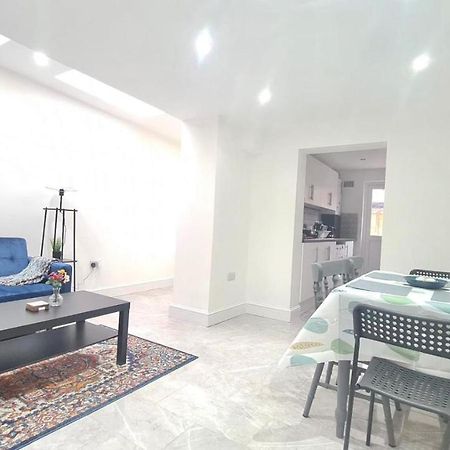 Cosy Single Room In Manor Park Londres Exterior foto